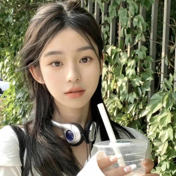 性感尤物封面